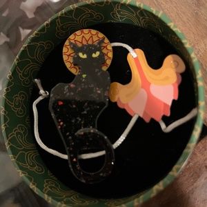 NIB Erstwilder Le chat Noir new with tag pin brooch